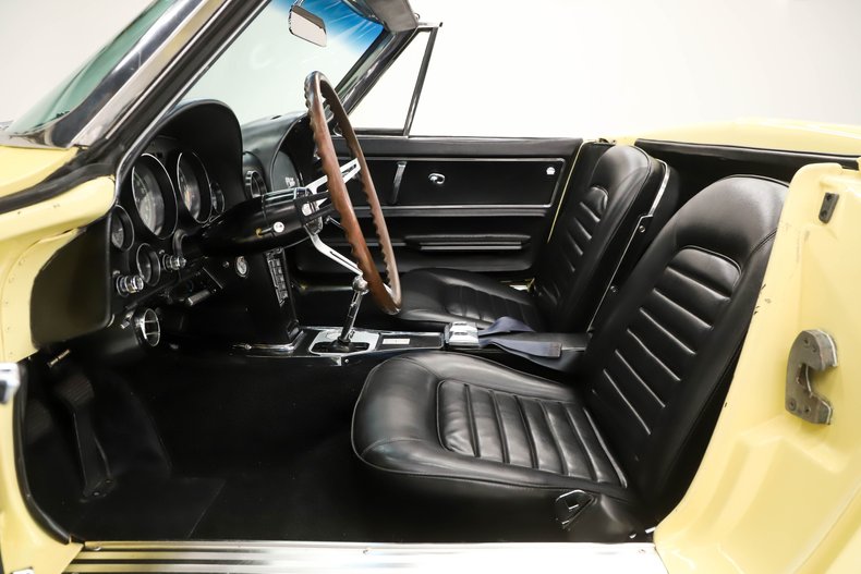 Unknown-Corvette-1966-Sunfire-Yellow-Black-34