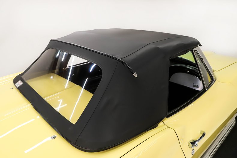 Unknown-Corvette-1966-Sunfire-Yellow-Black-37