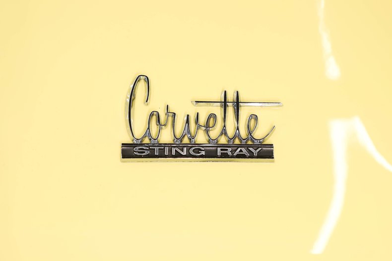 Unknown-Corvette-1966-Sunfire-Yellow-Black-49