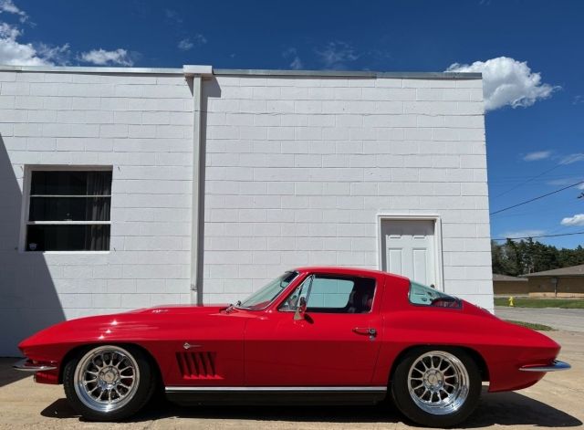 Unknown-Corvette-1967-2