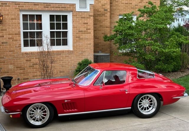 Unknown-Corvette-1967-32