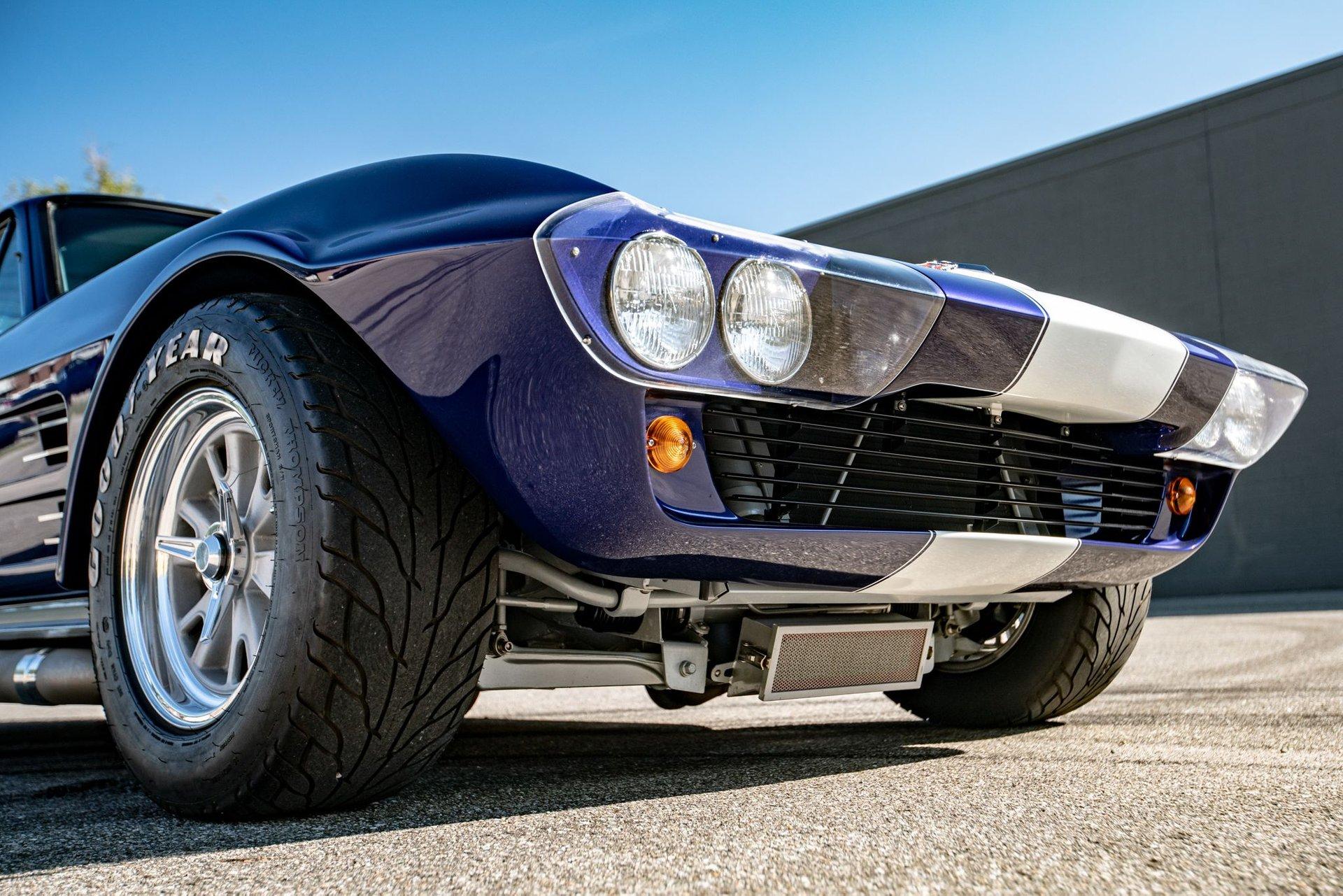 Unknown-Corvette-1967-Blue-Gray-10