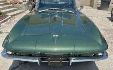 Unknown-Corvette-1967-Goodwood-Green-1