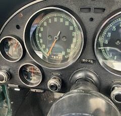 Unknown-Corvette-1967-Goodwood-Green-12