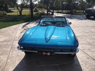 Unknown-Corvette-1967-Marina-Blue-White-1