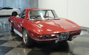 Unknown-Corvette-1967-Marlboro-Maroon-Black-10