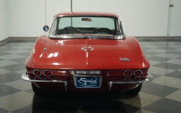 Unknown-Corvette-1967-Marlboro-Maroon-Black-11