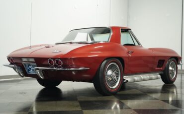 Unknown-Corvette-1967-Marlboro-Maroon-Black-19