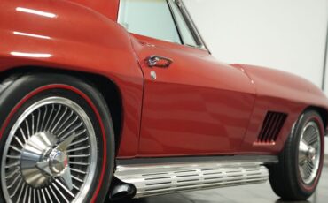 Unknown-Corvette-1967-Marlboro-Maroon-Black-20