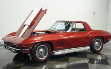Unknown-Corvette-1967-Marlboro-Maroon-Black-23