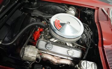 Unknown-Corvette-1967-Marlboro-Maroon-Black-24