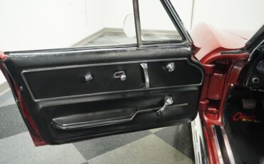 Unknown-Corvette-1967-Marlboro-Maroon-Black-27