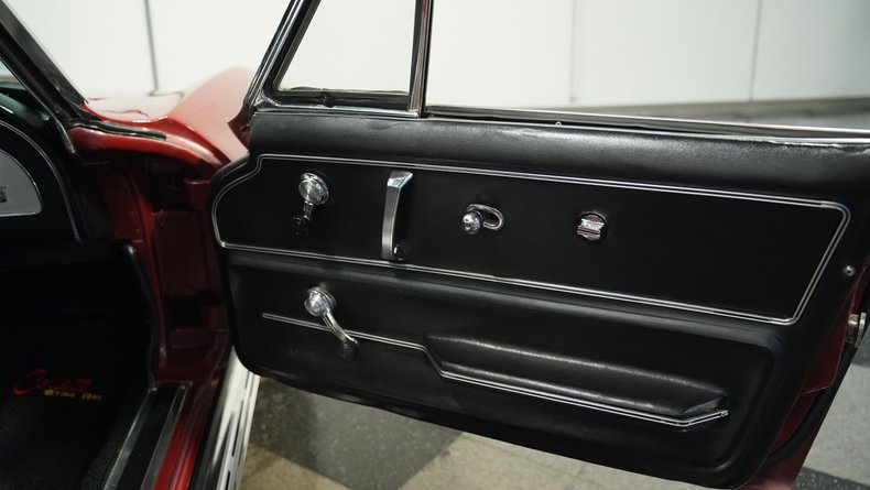 Unknown-Corvette-1967-Marlboro-Maroon-Black-40