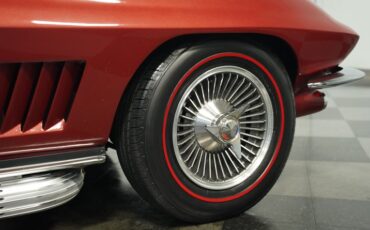 Unknown-Corvette-1967-Marlboro-Maroon-Black-45