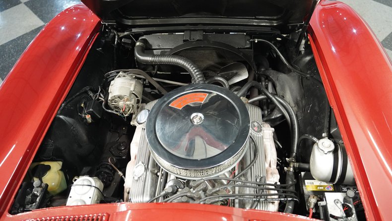 Unknown-Corvette-1967-Marlboro-Maroon-Black-6