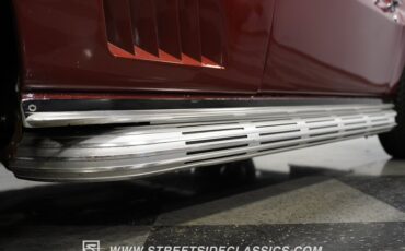 Unknown-Corvette-1967-Marlboro-Maroon-Saddle-28