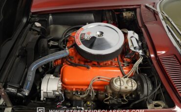 Unknown-Corvette-1967-Marlboro-Maroon-Saddle-39