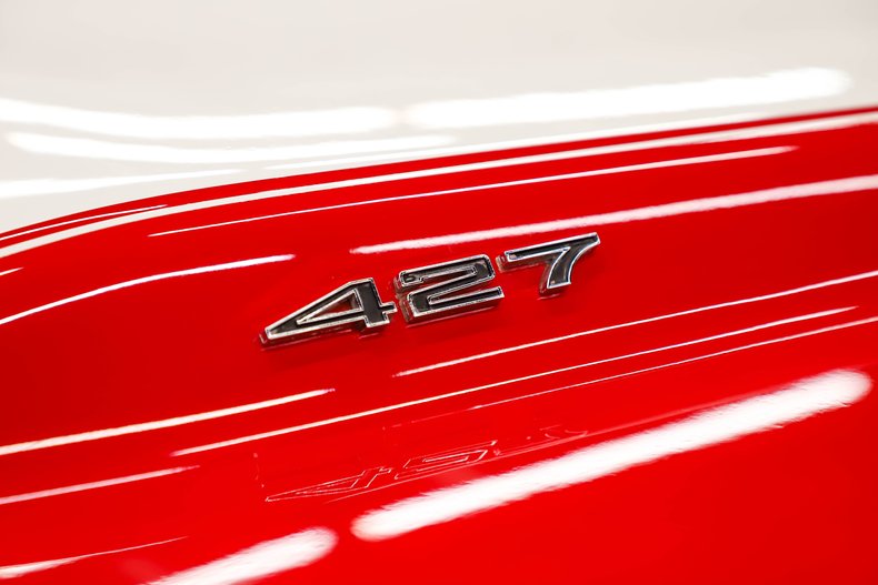Unknown-Corvette-1967-Rally-Red-White-Leather-10