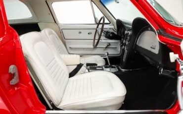 Unknown-Corvette-1967-Rally-Red-White-Leather-13