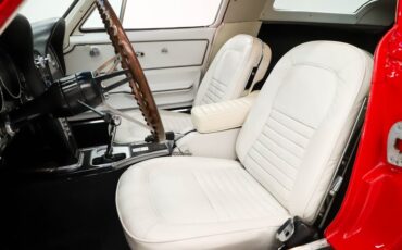 Unknown-Corvette-1967-Rally-Red-White-Leather-25