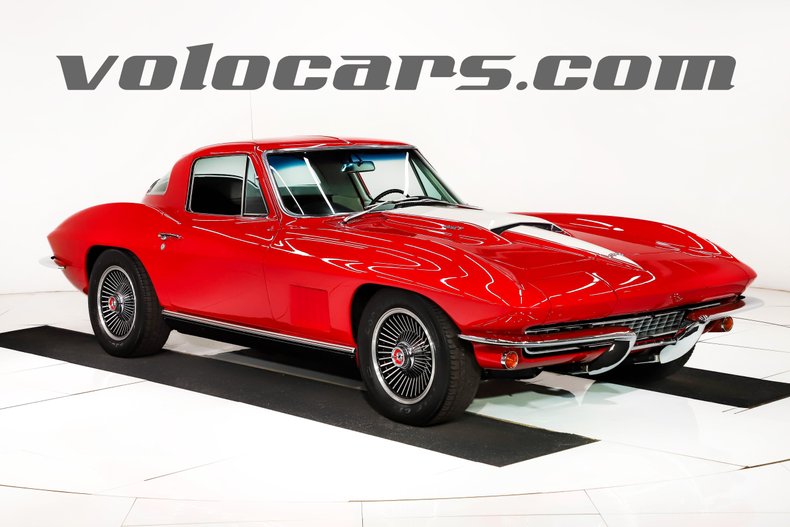 Unknown-Corvette-1967-Rally-Red-White-Leather-4