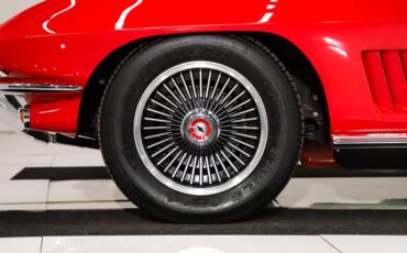 Unknown-Corvette-1967-Rally-Red-White-Leather-45