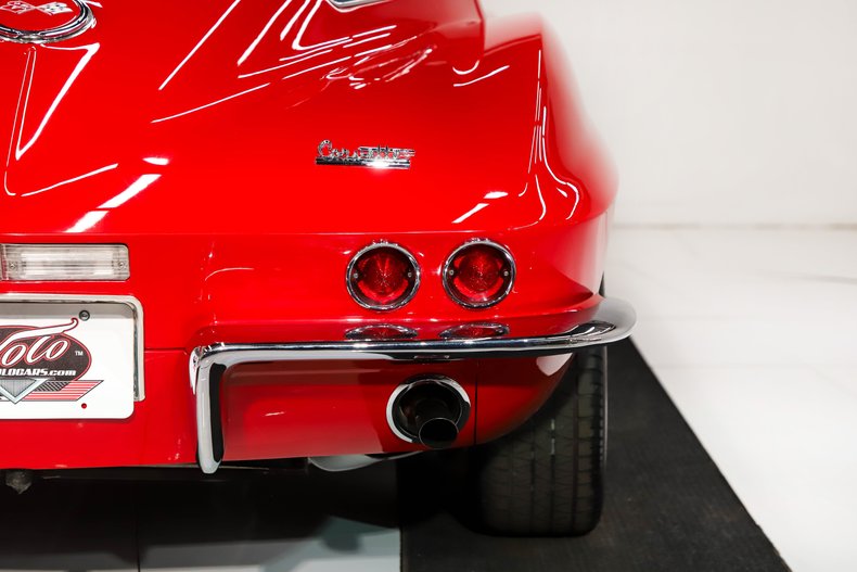 Unknown-Corvette-1967-Rally-Red-White-Leather-47