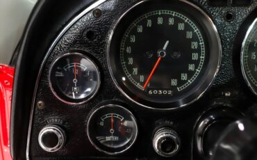 Unknown-Corvette-1967-Rally-Red-White-Leather-6