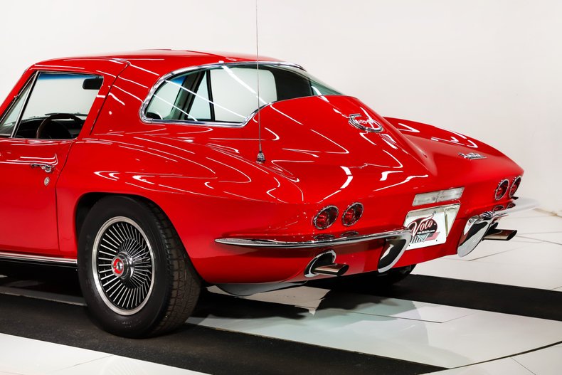 Unknown-Corvette-1967-Rally-Red-White-Leather-7
