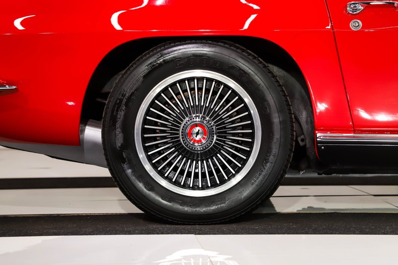 Unknown-Corvette-1967-Rally-Red-White-Leather-8