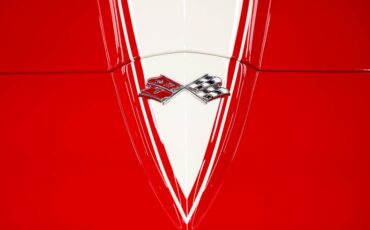 Unknown-Corvette-1967-Rally-Red-White-Leather-9