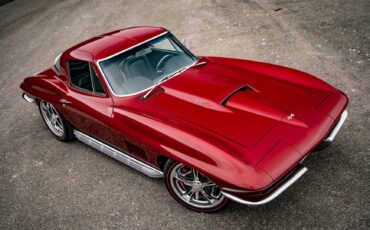 Unknown-Corvette-1967-Red-Black-11