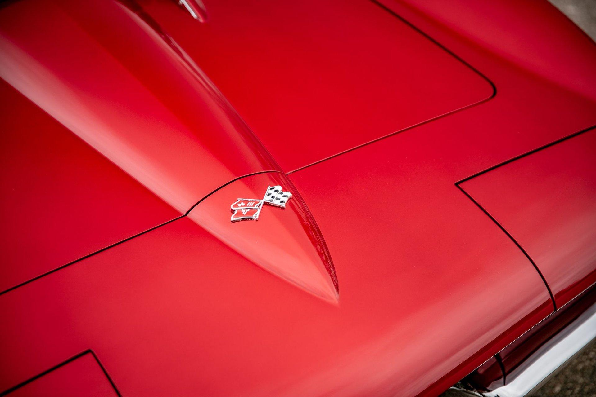 Unknown-Corvette-1967-Red-Black-12