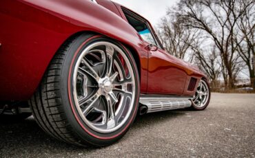 Unknown-Corvette-1967-Red-Black-27
