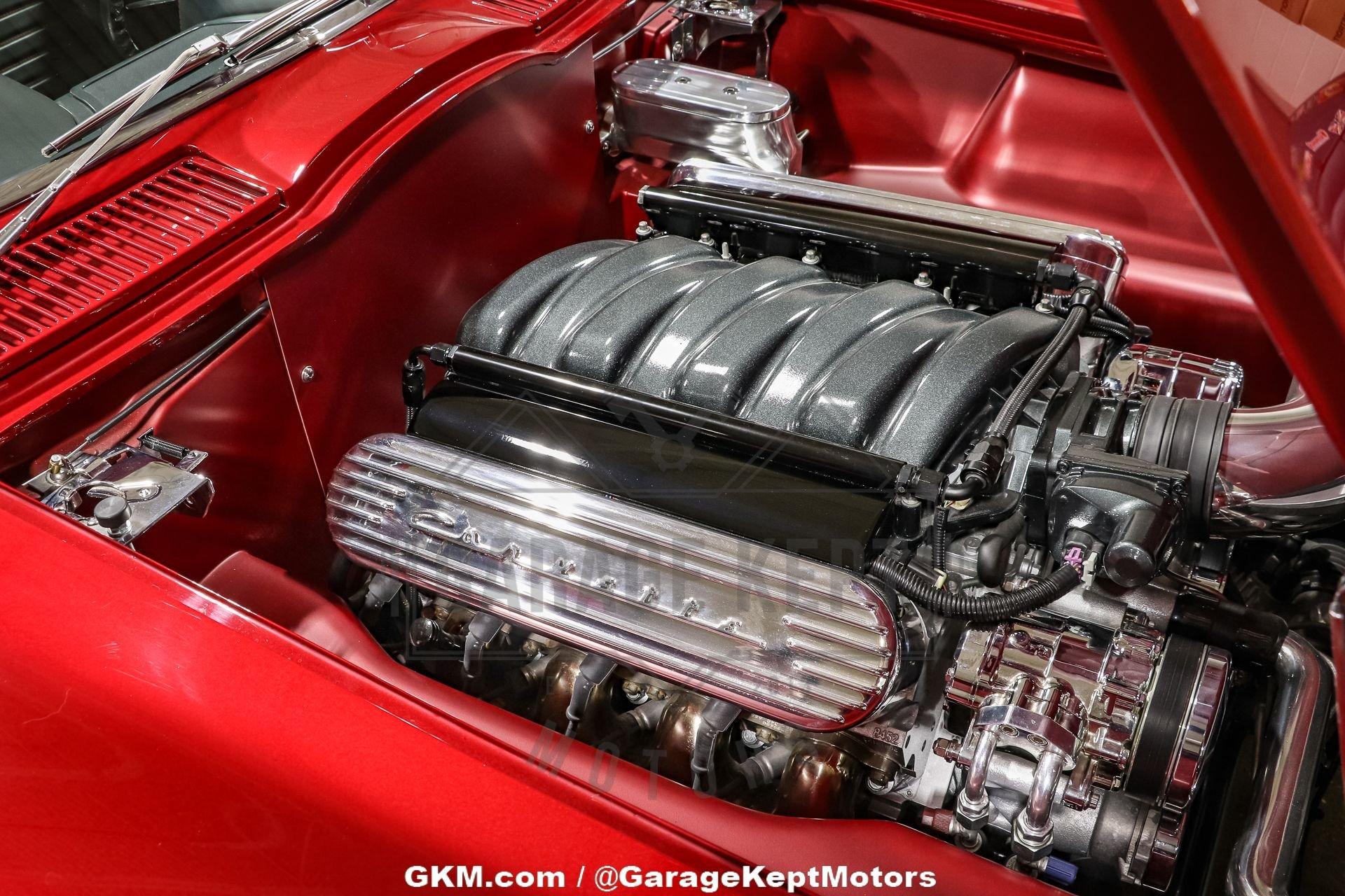 Unknown-Corvette-1967-Red-Black-34