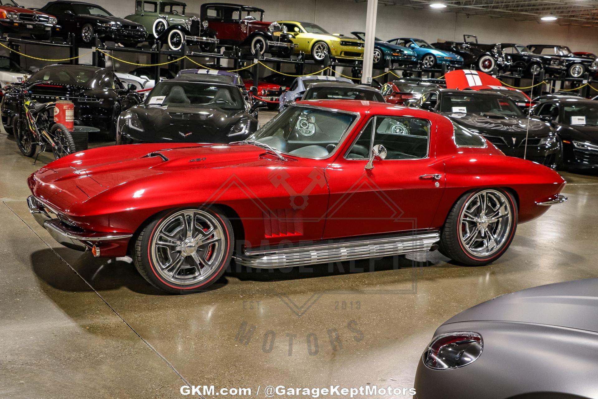 Unknown-Corvette-1967-Red-Black-37