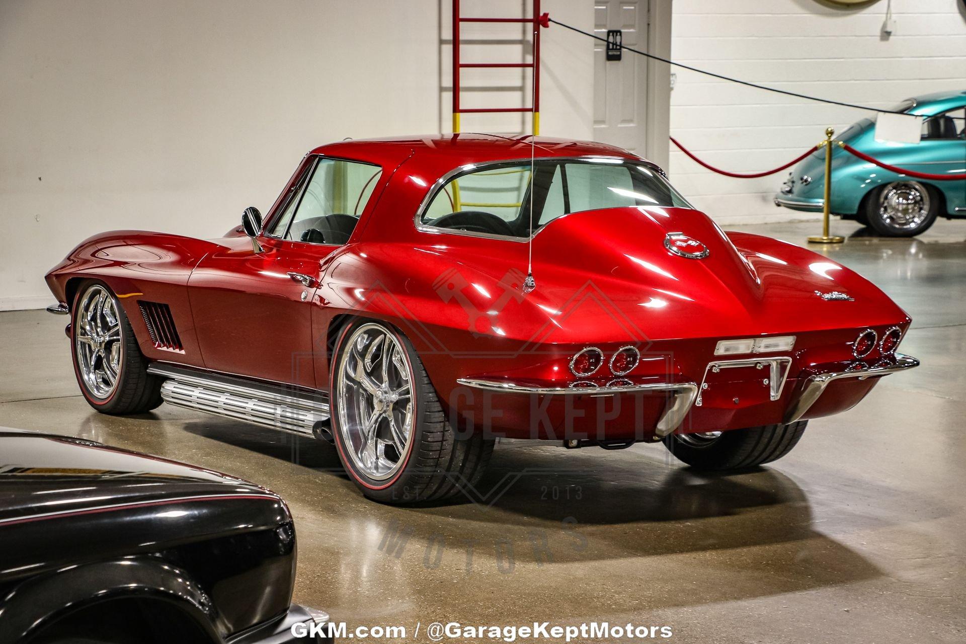Unknown-Corvette-1967-Red-Black-41