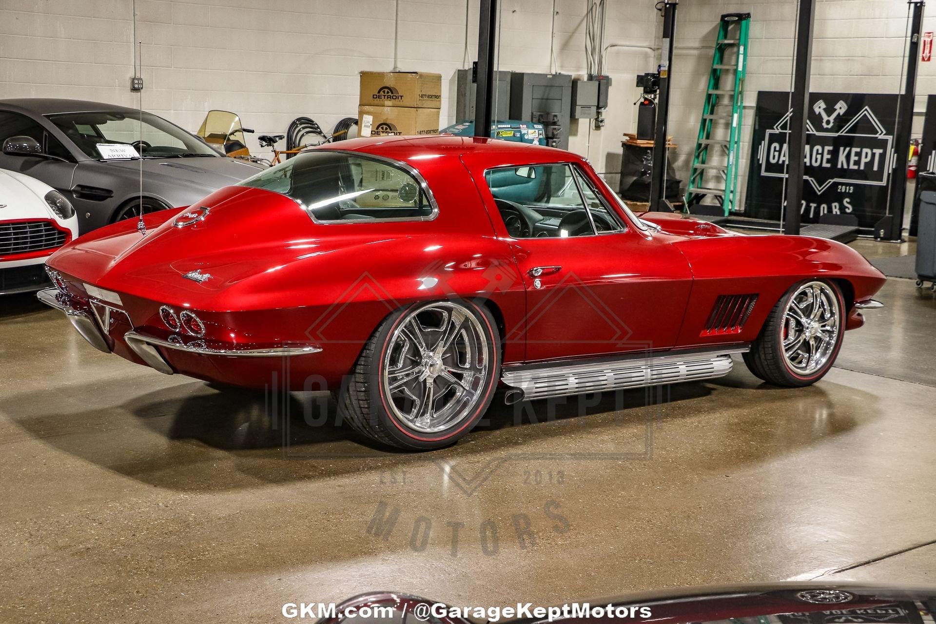 Unknown-Corvette-1967-Red-Black-43