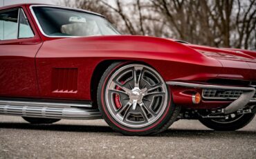 Unknown-Corvette-1967-Red-Black-9