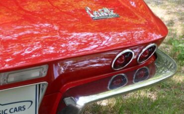 Unknown-Corvette-1967-Red-Red-38