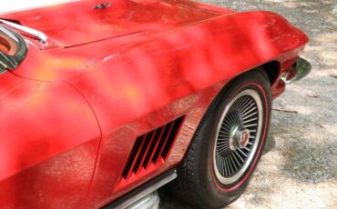 Unknown-Corvette-1967-Red-Red-39