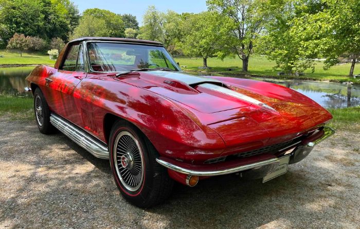 Unknown-Corvette-1967-Red-Red-8
