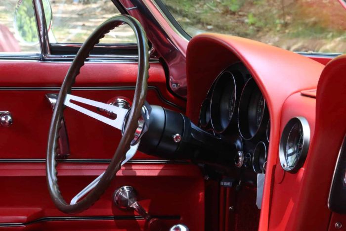 Unknown-Corvette-1967-Red-Red