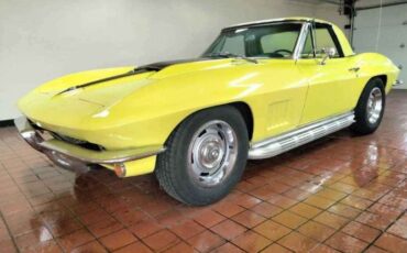 Unknown-Corvette-1967-Yellow-Black-13
