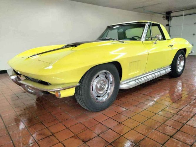 Unknown-Corvette-1967-Yellow-Black-13