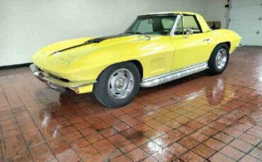 Unknown-Corvette-1967-Yellow-Black-4