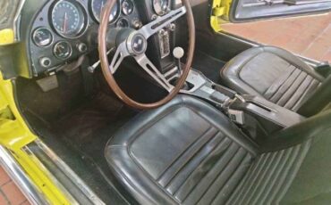 Unknown-Corvette-1967-Yellow-Black-7