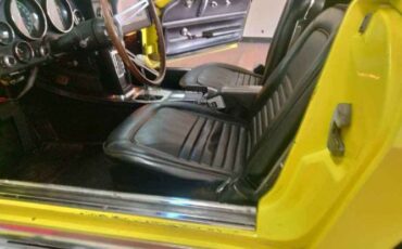 Unknown-Corvette-1967-Yellow-Black-8