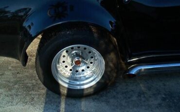 Unknown-Corvette-1968-Black-Blue-4