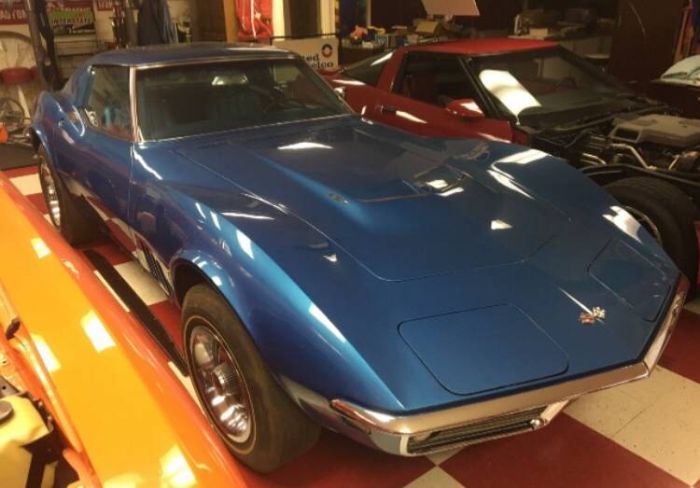 Unknown-Corvette-1968-Blue-Blue-8